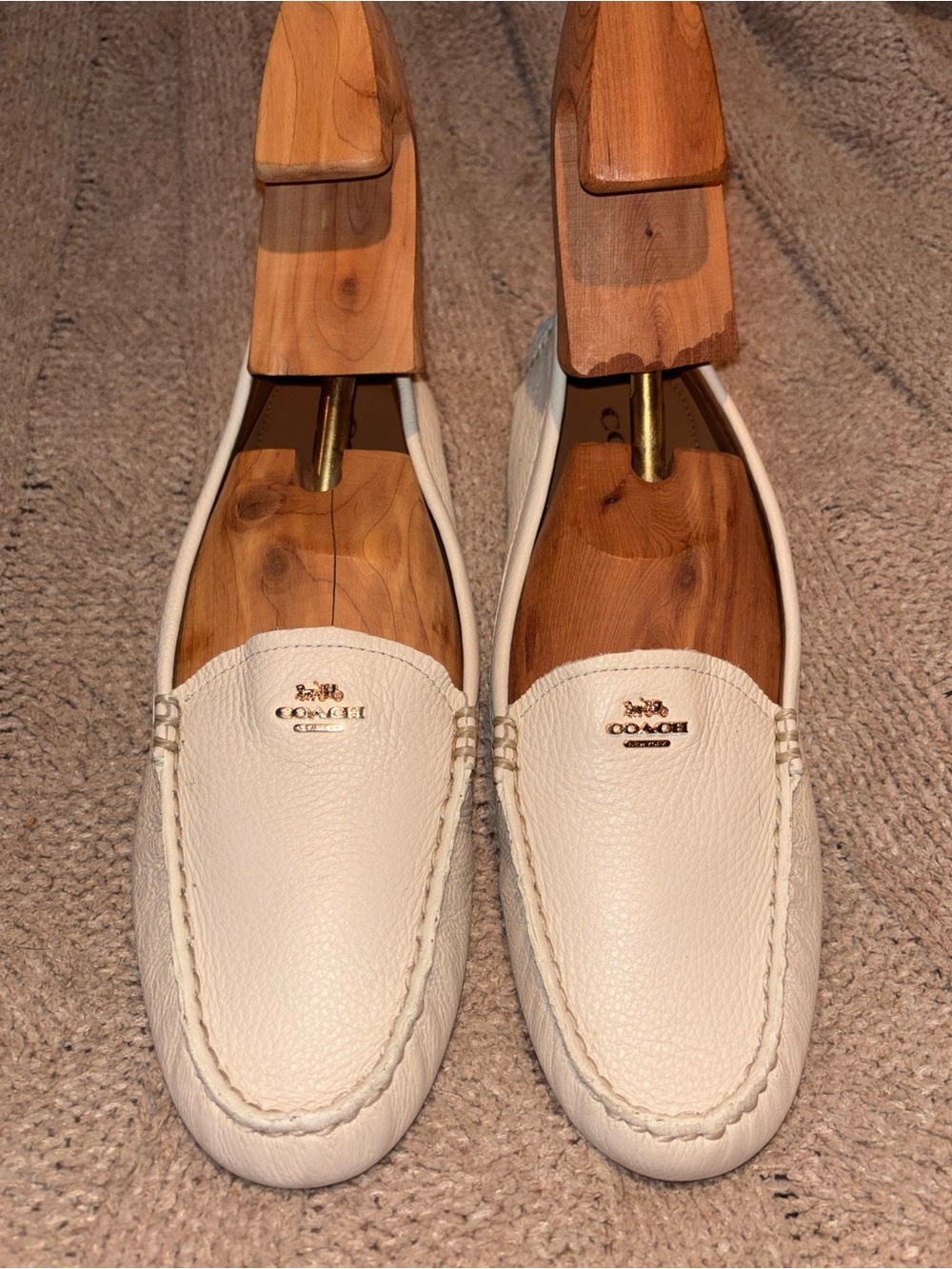 Coach Amber White Leather Driving Loafers Moccasins Women’s Size 9 US